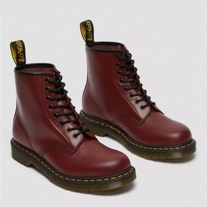 DR. MARTENS Leather 1460’s CHERRY RED (Bergundy)